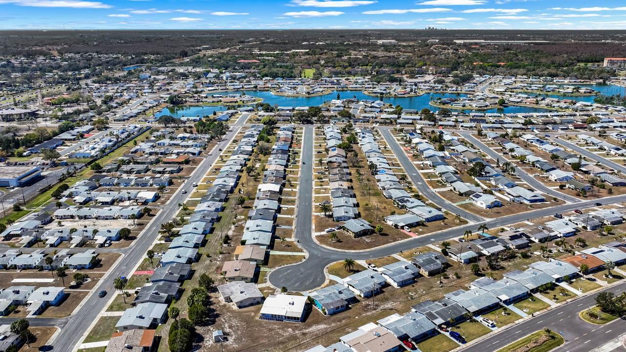 DEL WEBBS SUN CITY FLORIDA UN - Residential