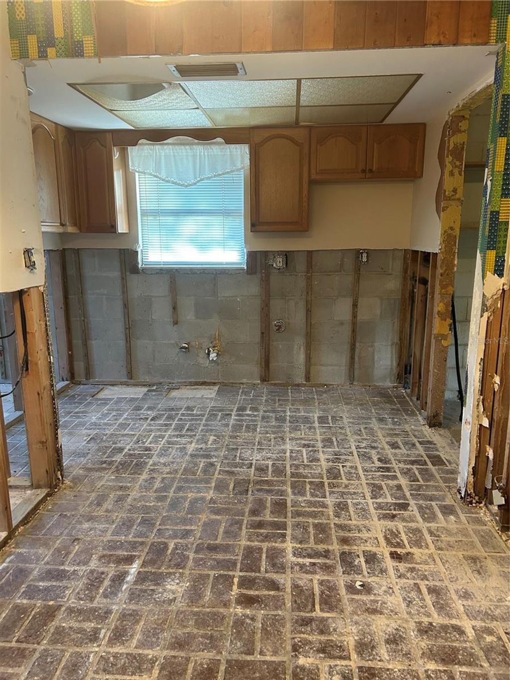 Photo of 1758 Michigan Avenue NE, St Petersburg, FL 33703 (MLS # TB8485310)