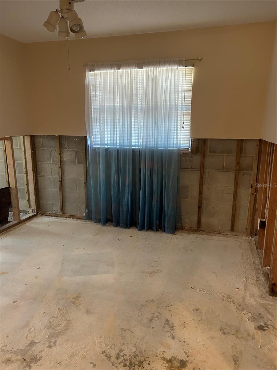 SHOREACRES CENTER - Residential