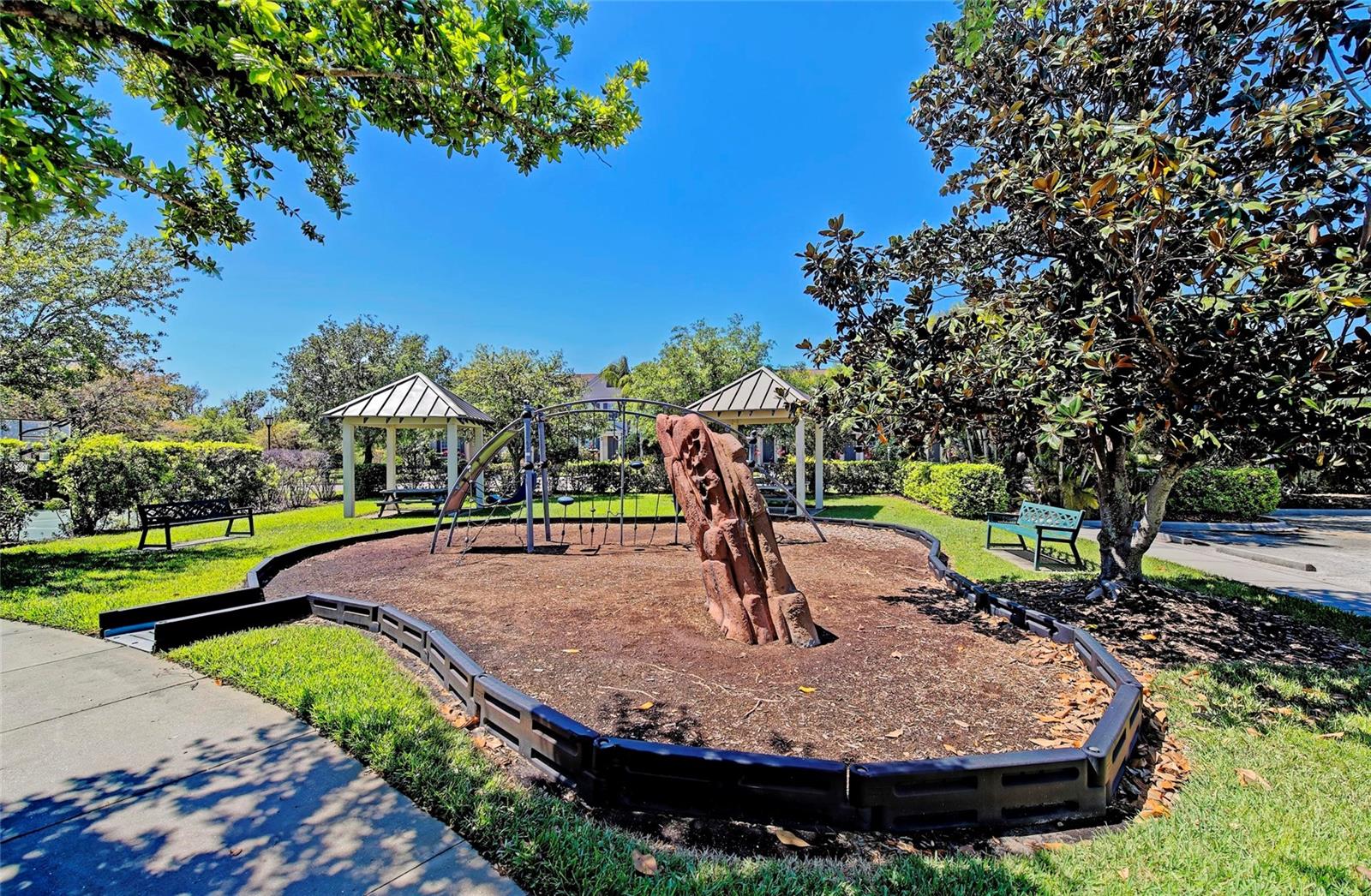 FOREST CREEK FENNEMORE WAY - Residential