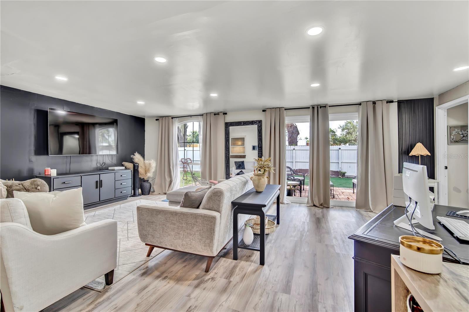ACREAGE & UNREC - Residential