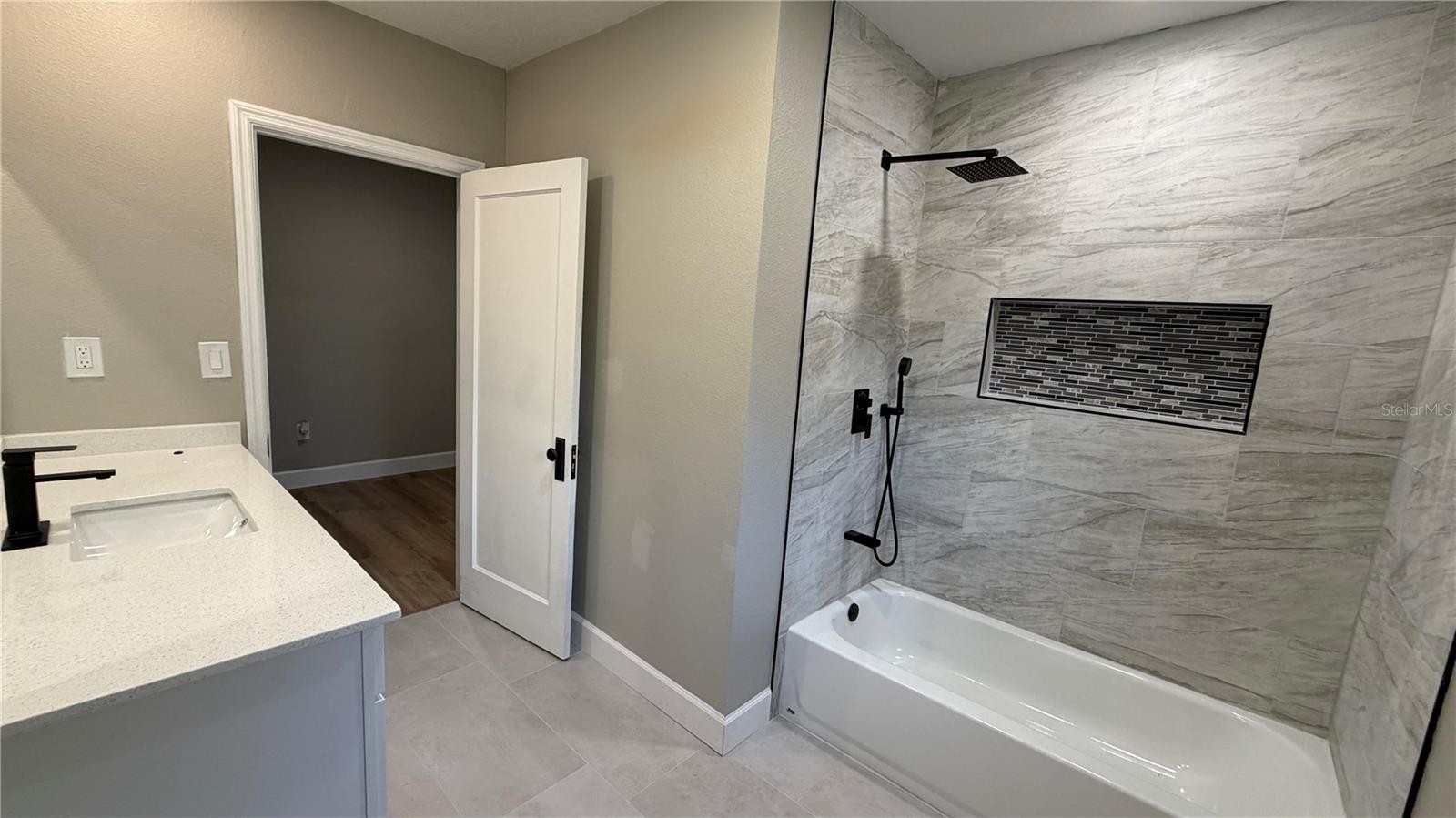 TUXEDO PARK SUB - Residential