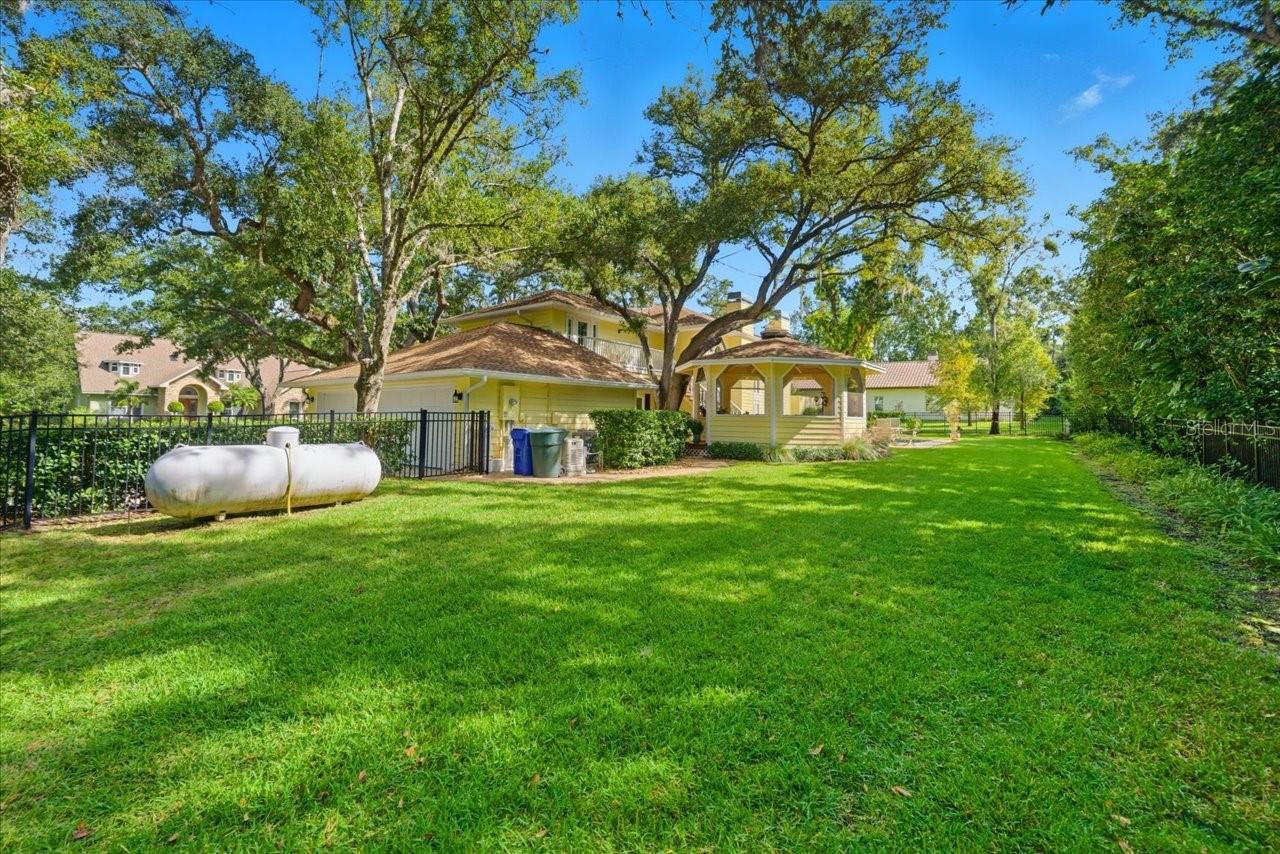 INDIAN CREEK - Residential