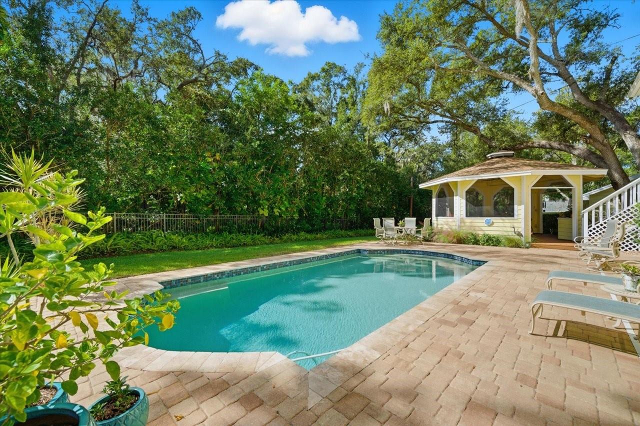 INDIAN CREEK - Residential