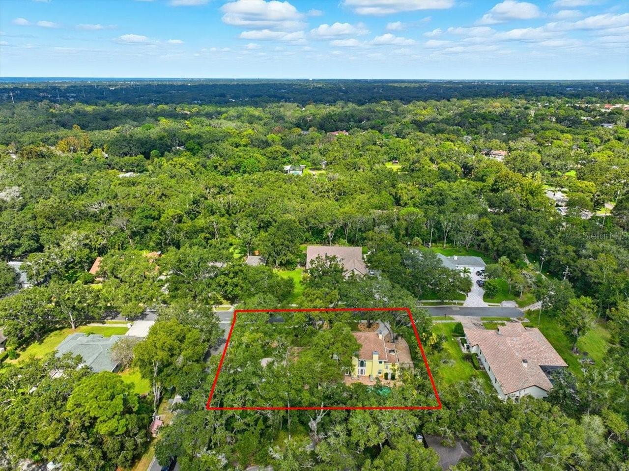 INDIAN CREEK - Residential