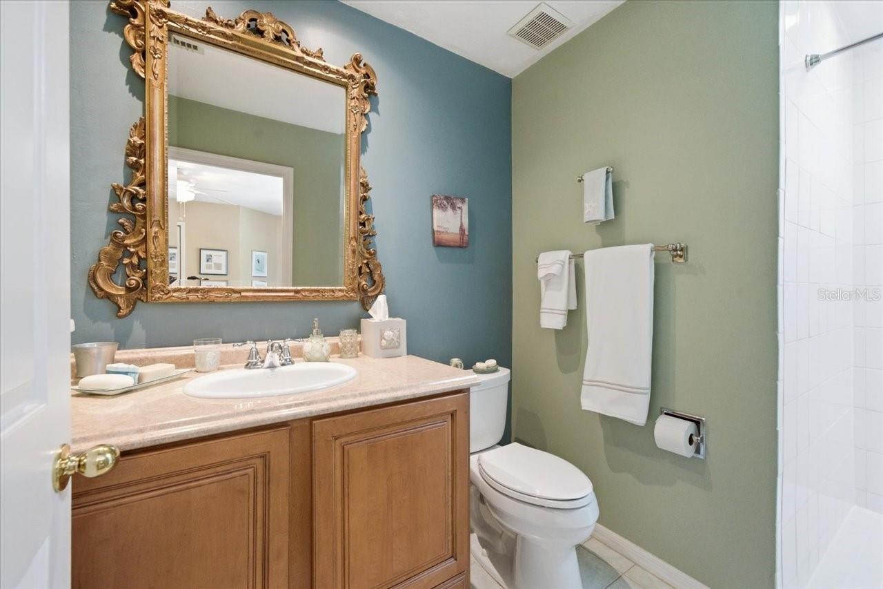 INDIAN CREEK - Residential