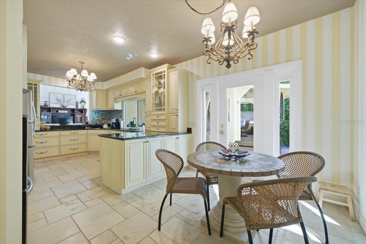 INDIAN CREEK - Residential