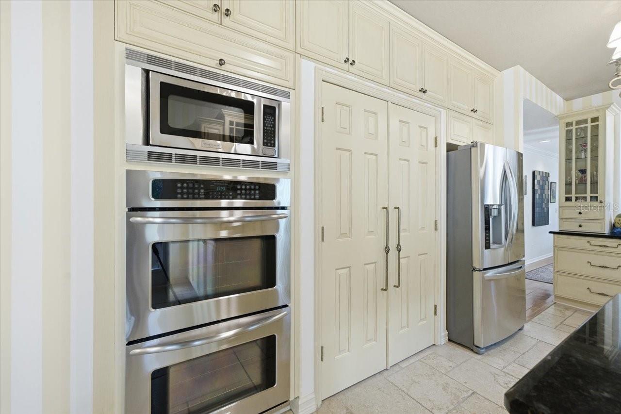 INDIAN CREEK - Residential