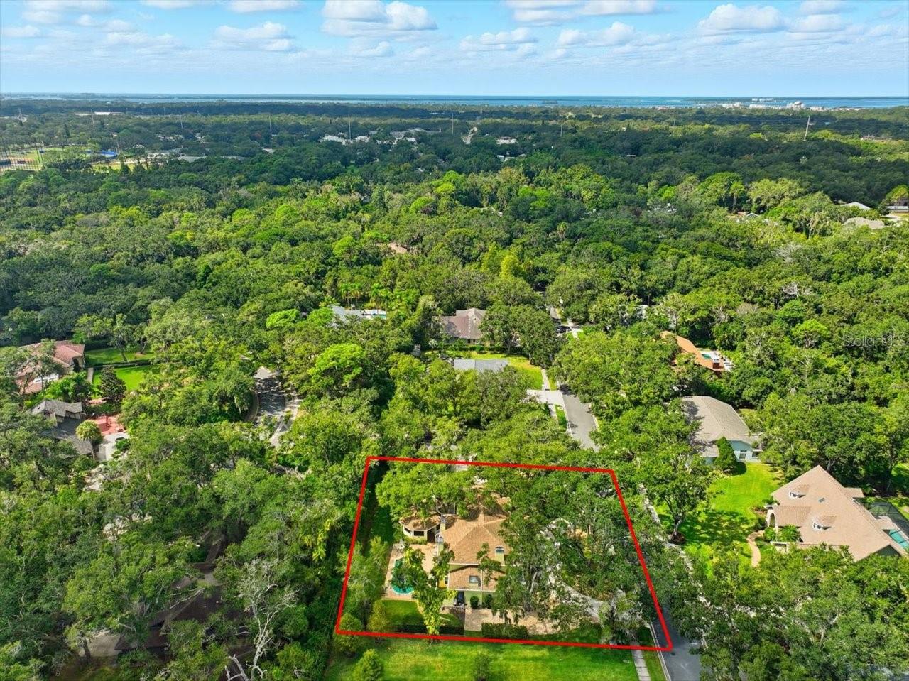 INDIAN CREEK - Residential