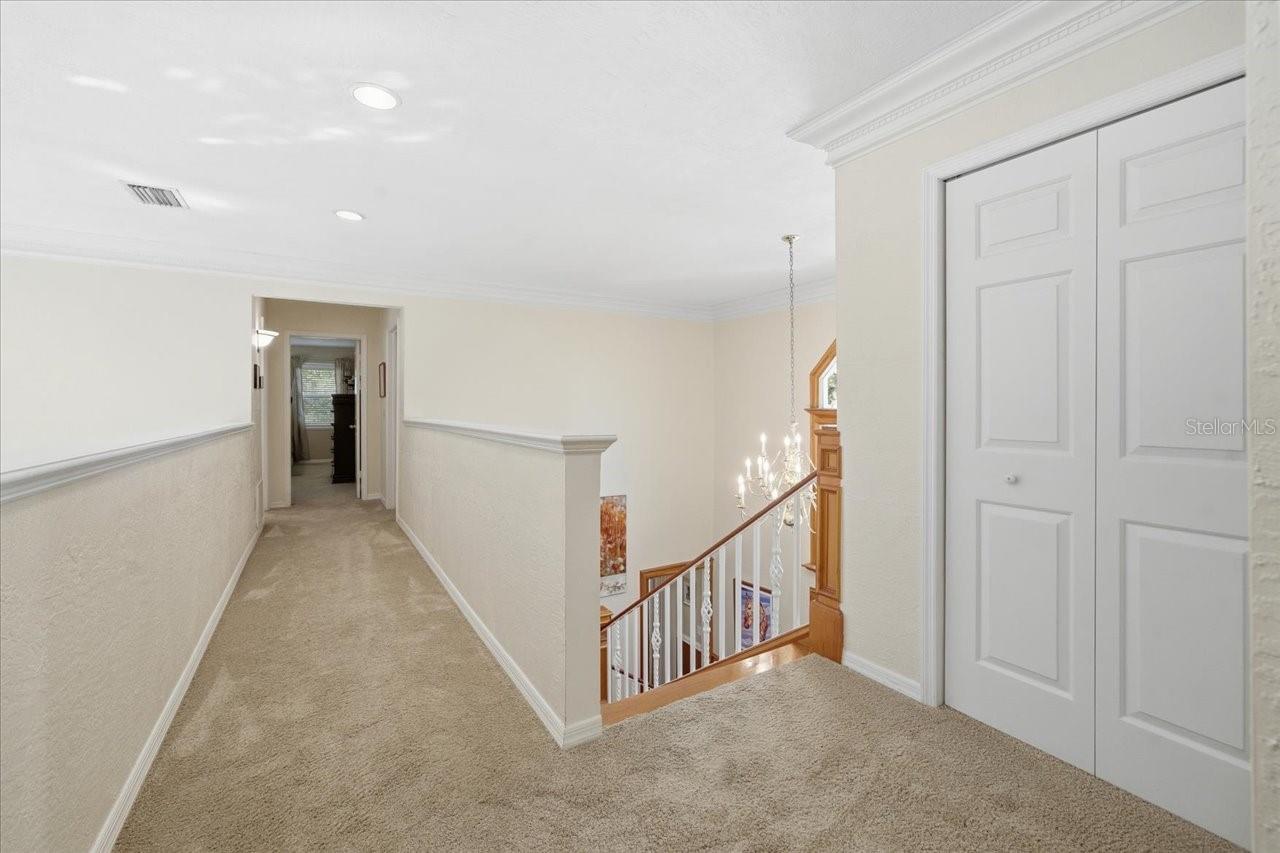 INDIAN CREEK - Residential