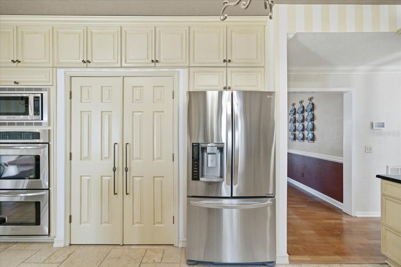 INDIAN CREEK - Residential