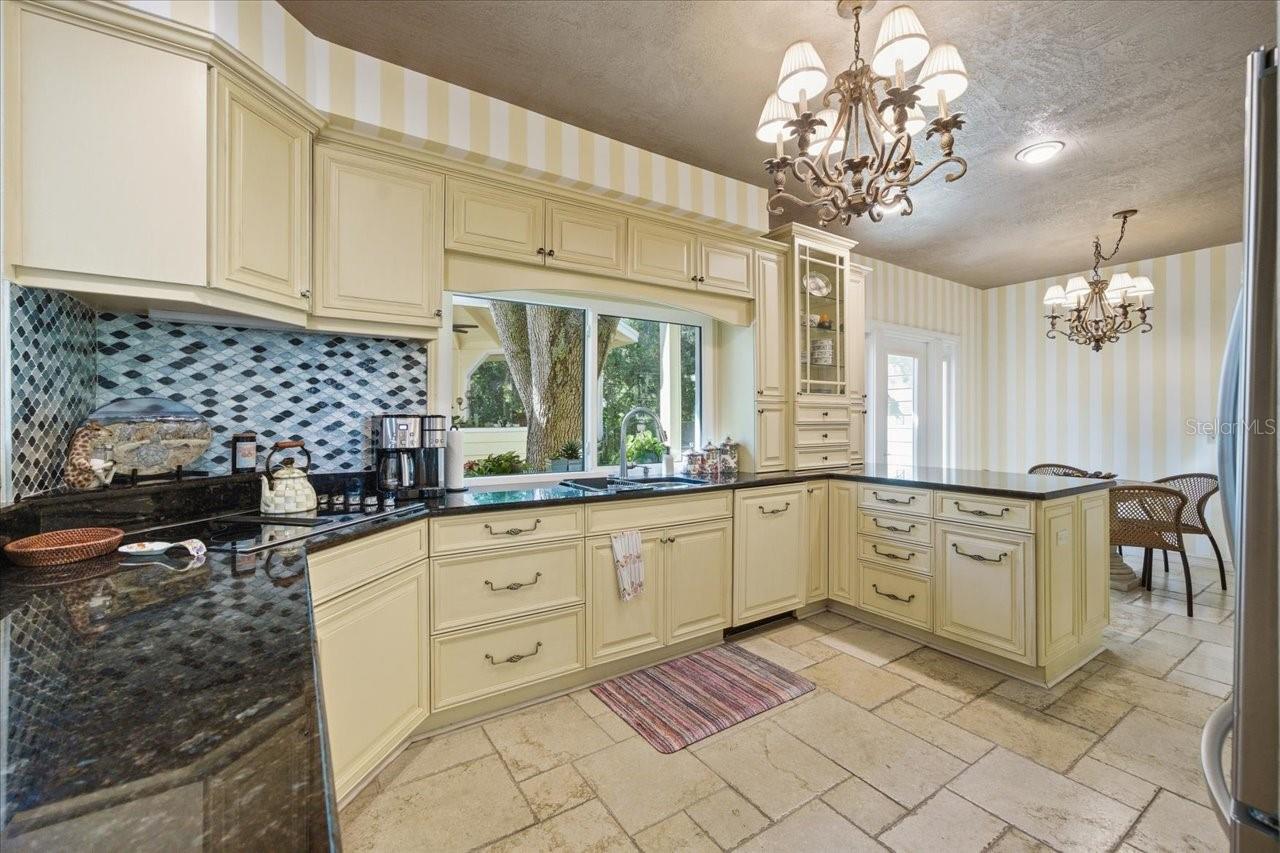 INDIAN CREEK - Residential