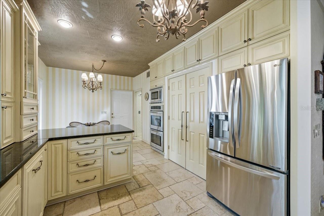 INDIAN CREEK - Residential