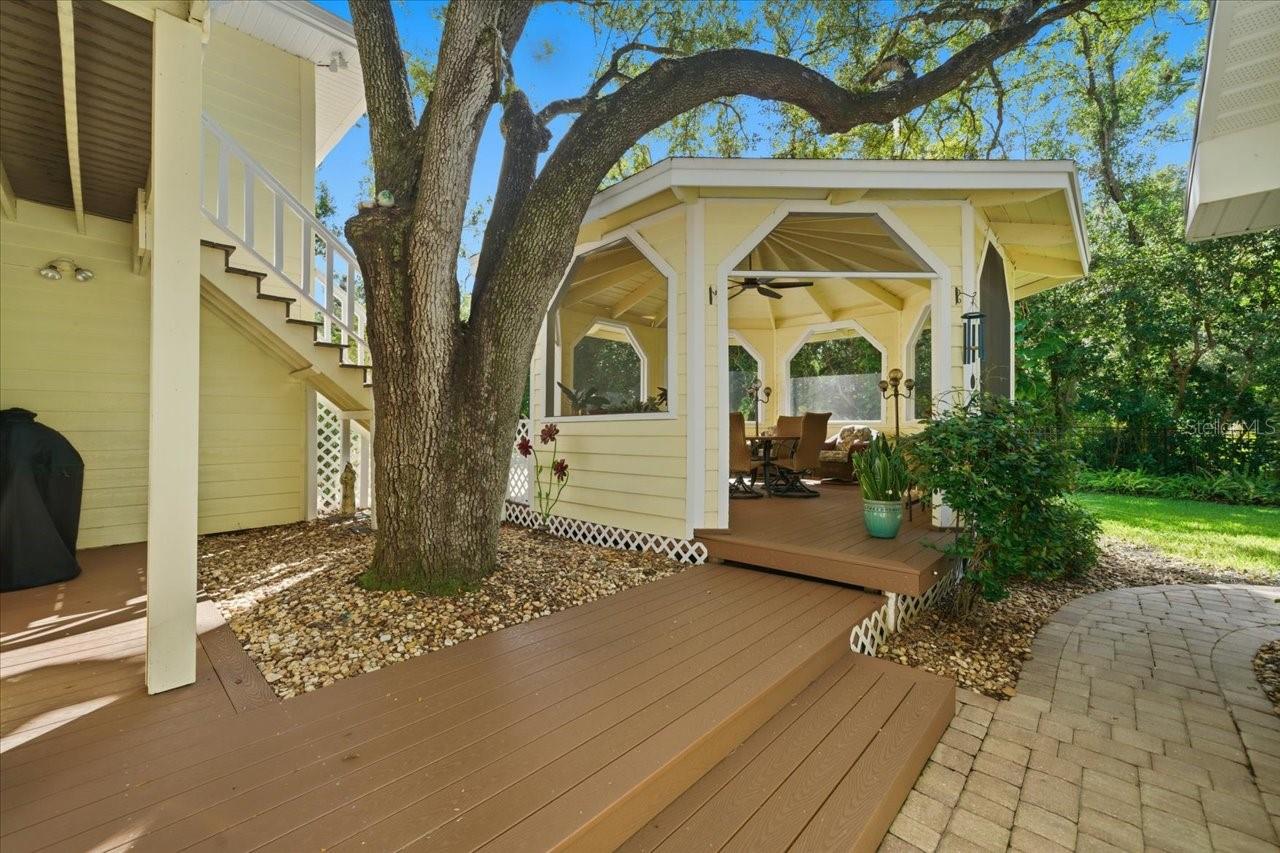 INDIAN CREEK - Residential