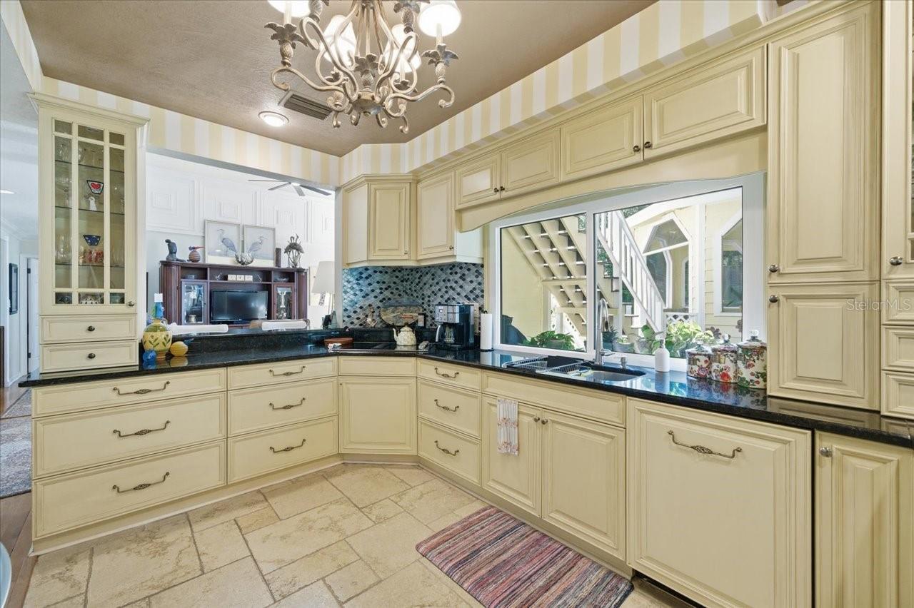 INDIAN CREEK - Residential