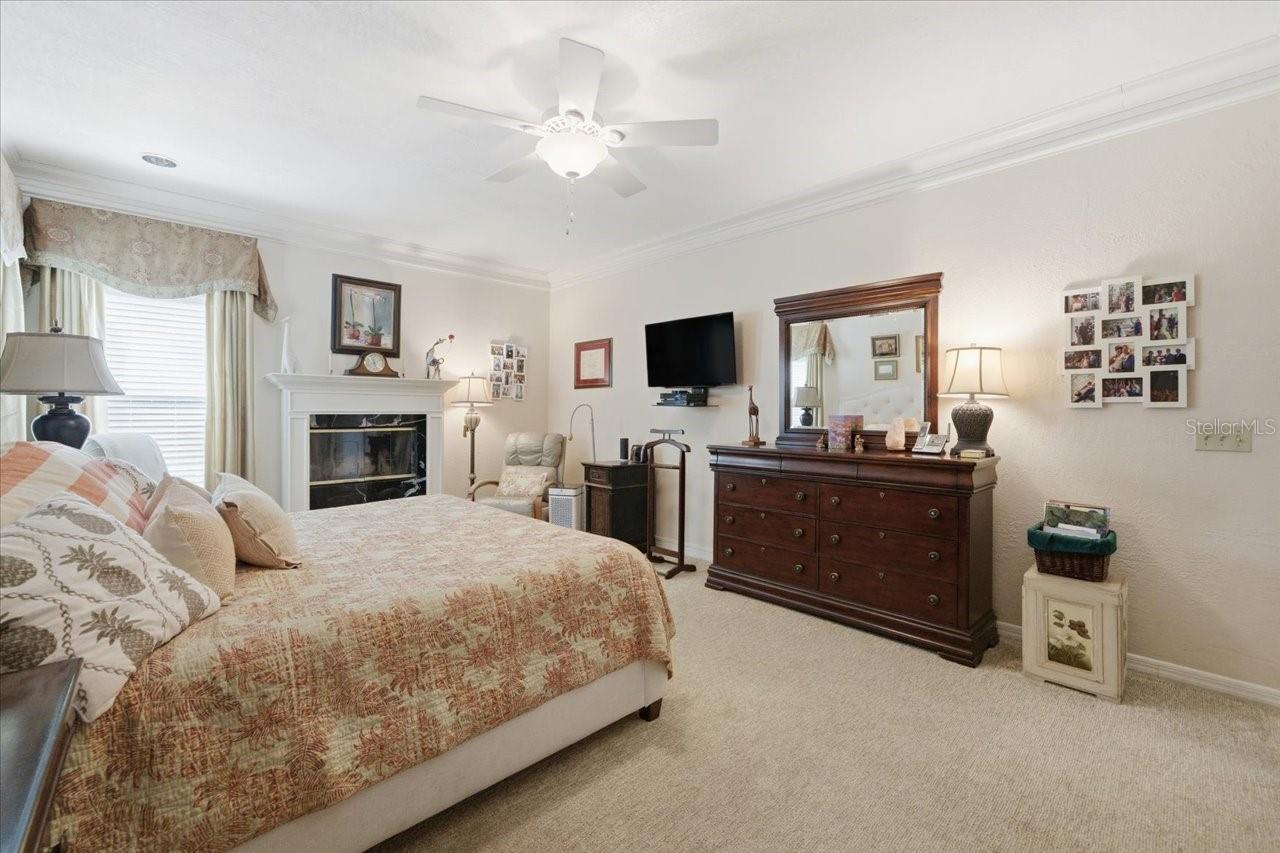 INDIAN CREEK - Residential