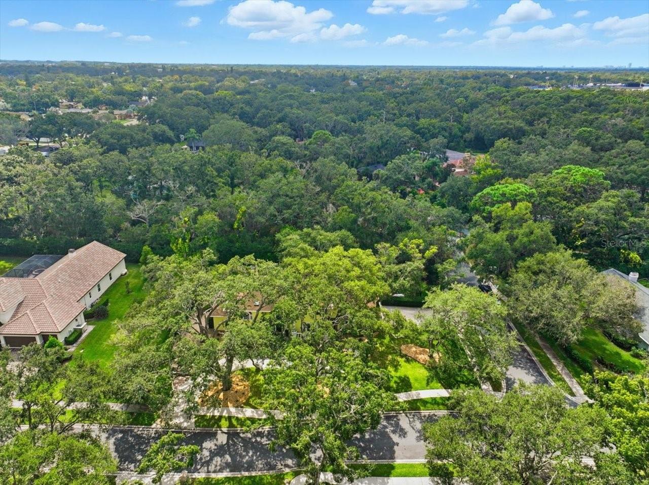 INDIAN CREEK - Residential