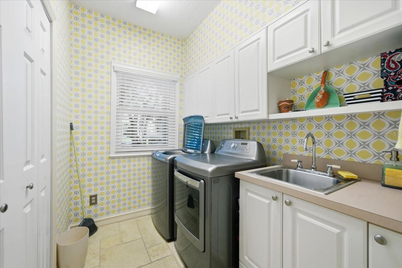 INDIAN CREEK - Residential