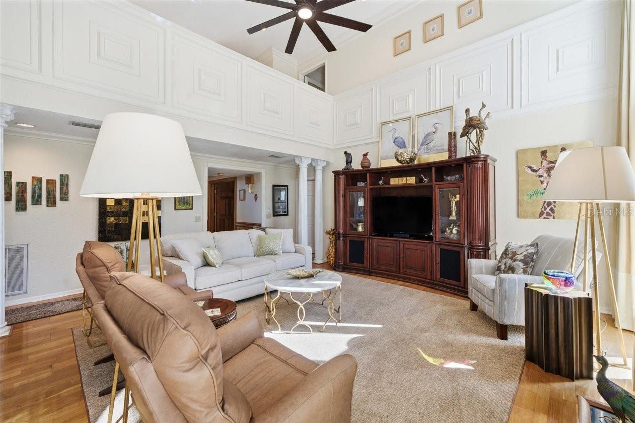 INDIAN CREEK - Residential