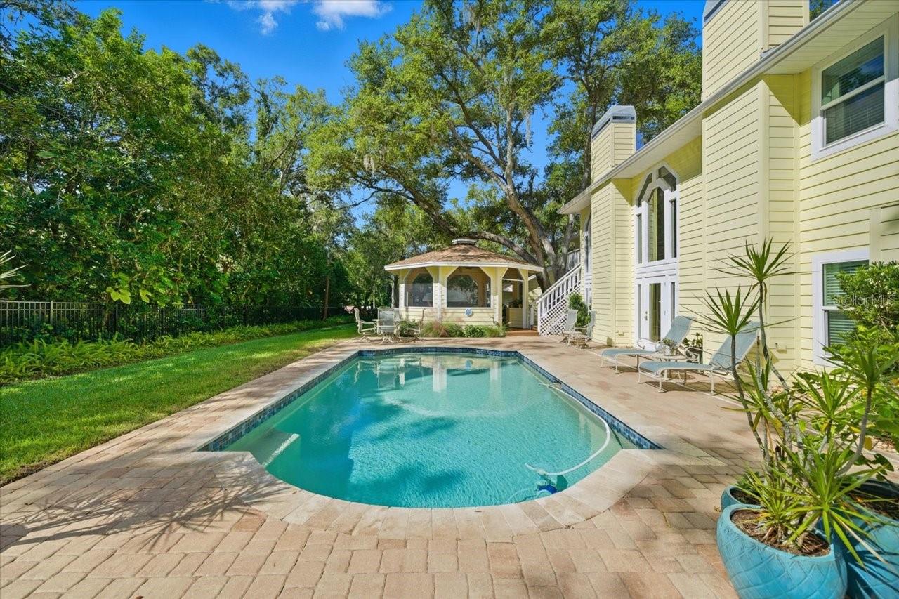 INDIAN CREEK - Residential