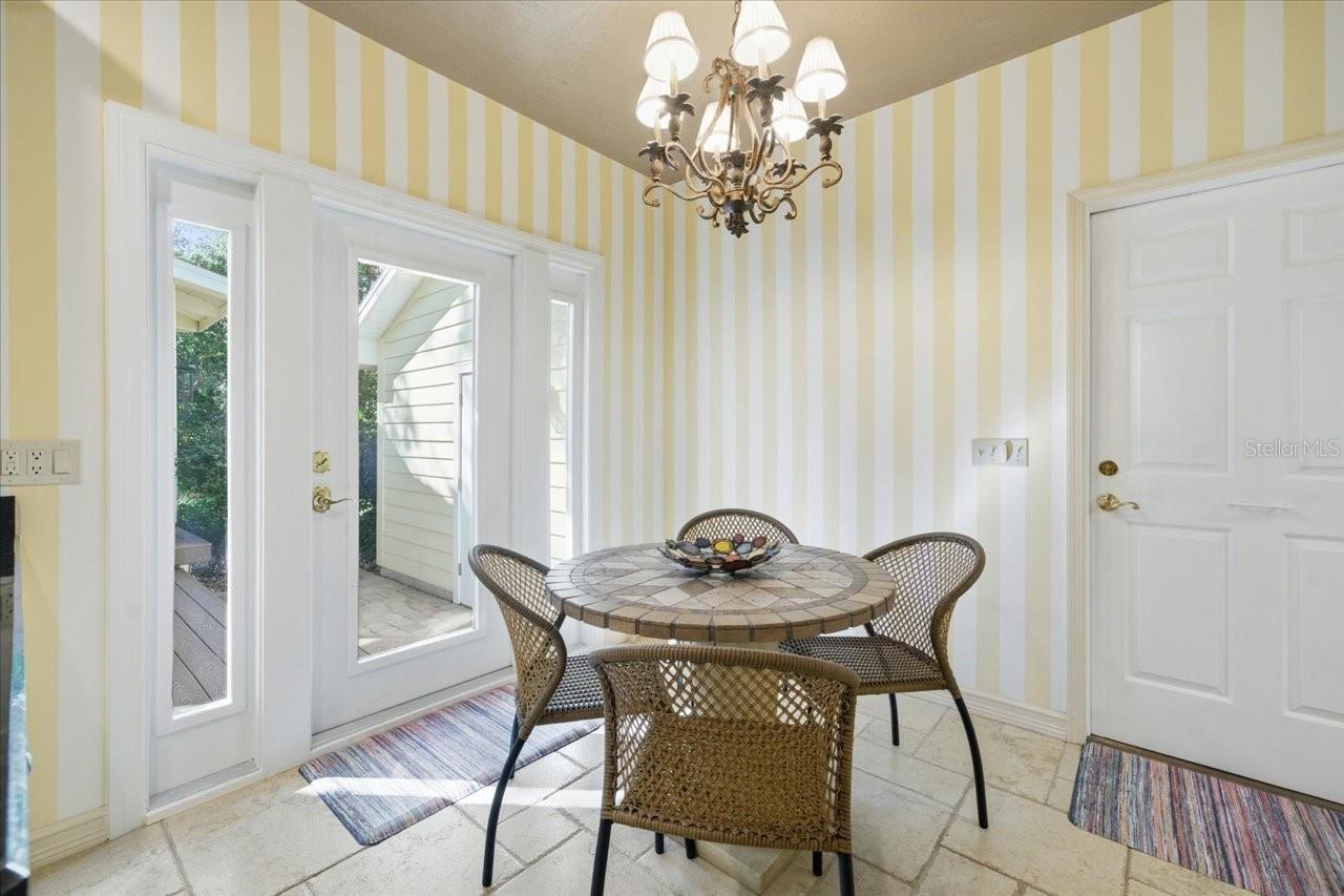 INDIAN CREEK - Residential