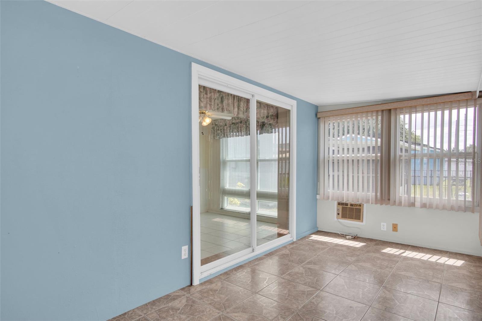 UNION PARK VILLAS (UNRECORDED) - Residential