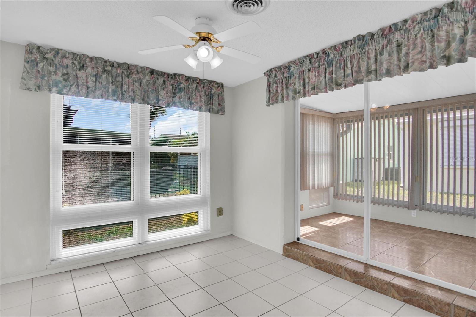 UNION PARK VILLAS (UNRECORDED) - Residential