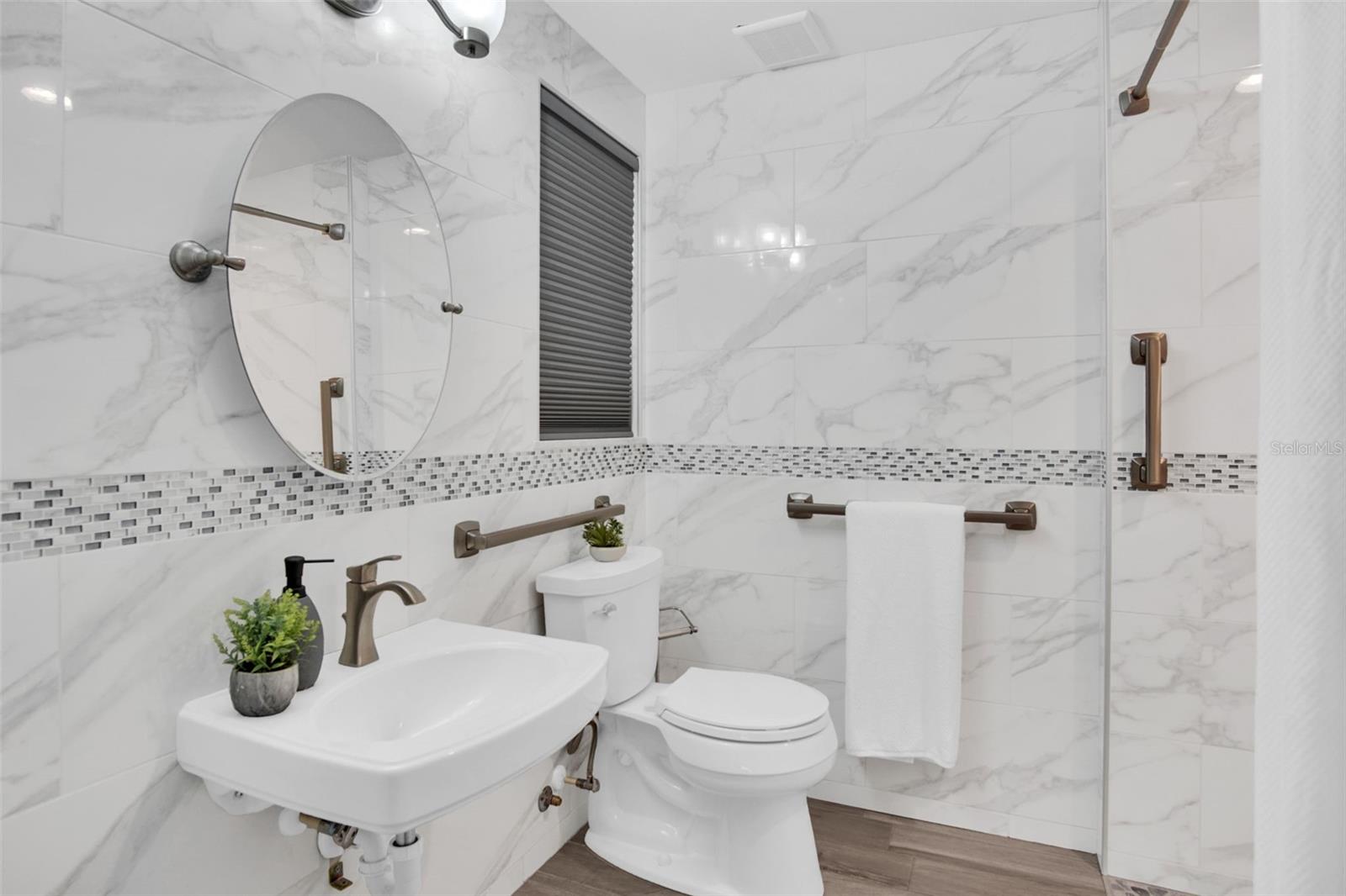UNION PARK VILLAS (UNRECORDED) - Residential