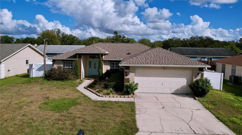 A home in LAKELAND