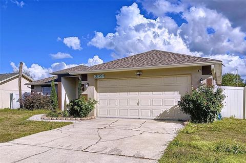 A home in LAKELAND