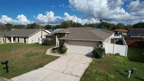 A home in LAKELAND