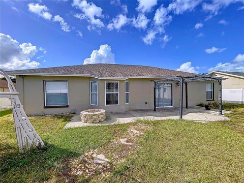 A home in LAKELAND