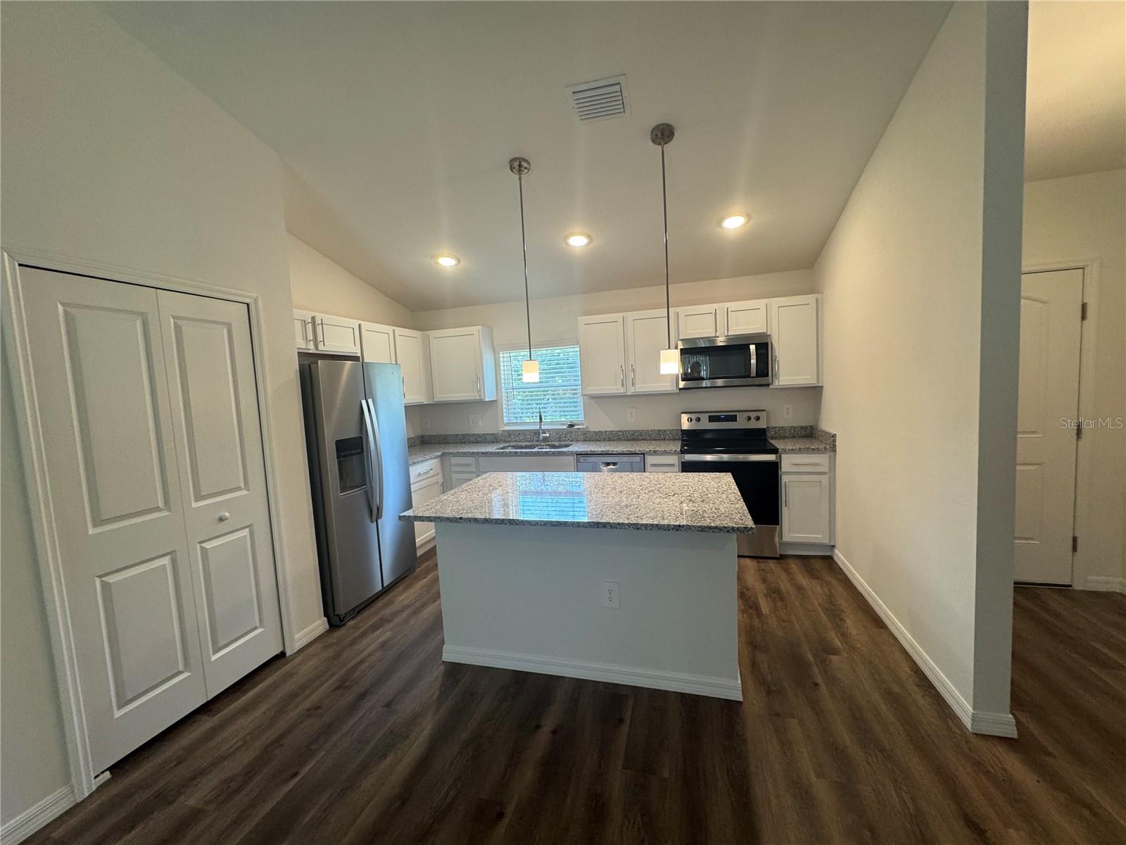 PORT CHARLOTTE SUB 32 - Residential Lease