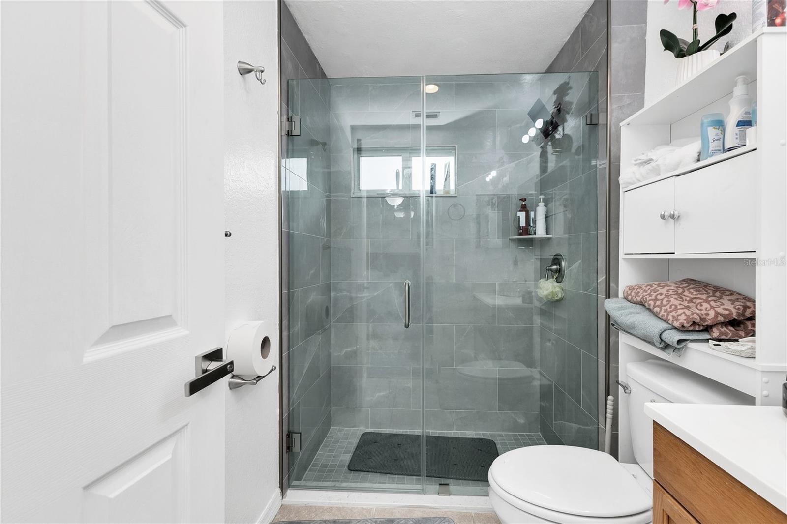 TEE & GRN ESTATES 1ST ADD - Residential