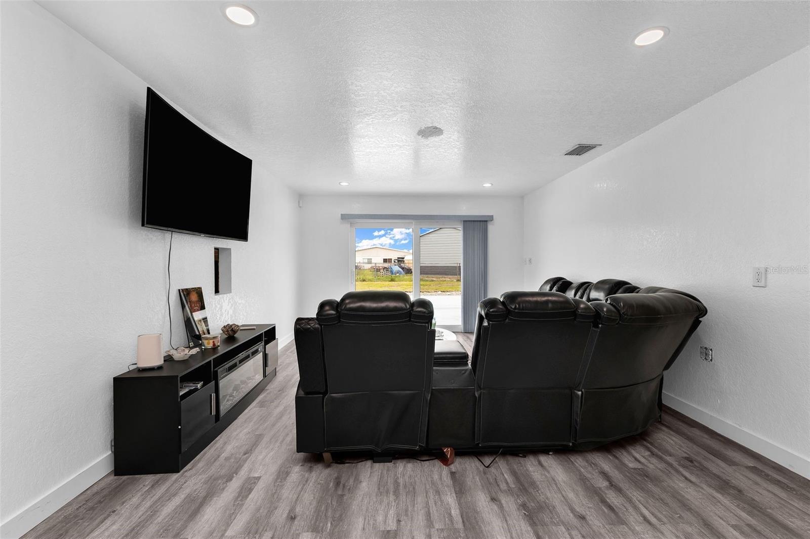 TEE & GRN ESTATES 1ST ADD - Residential