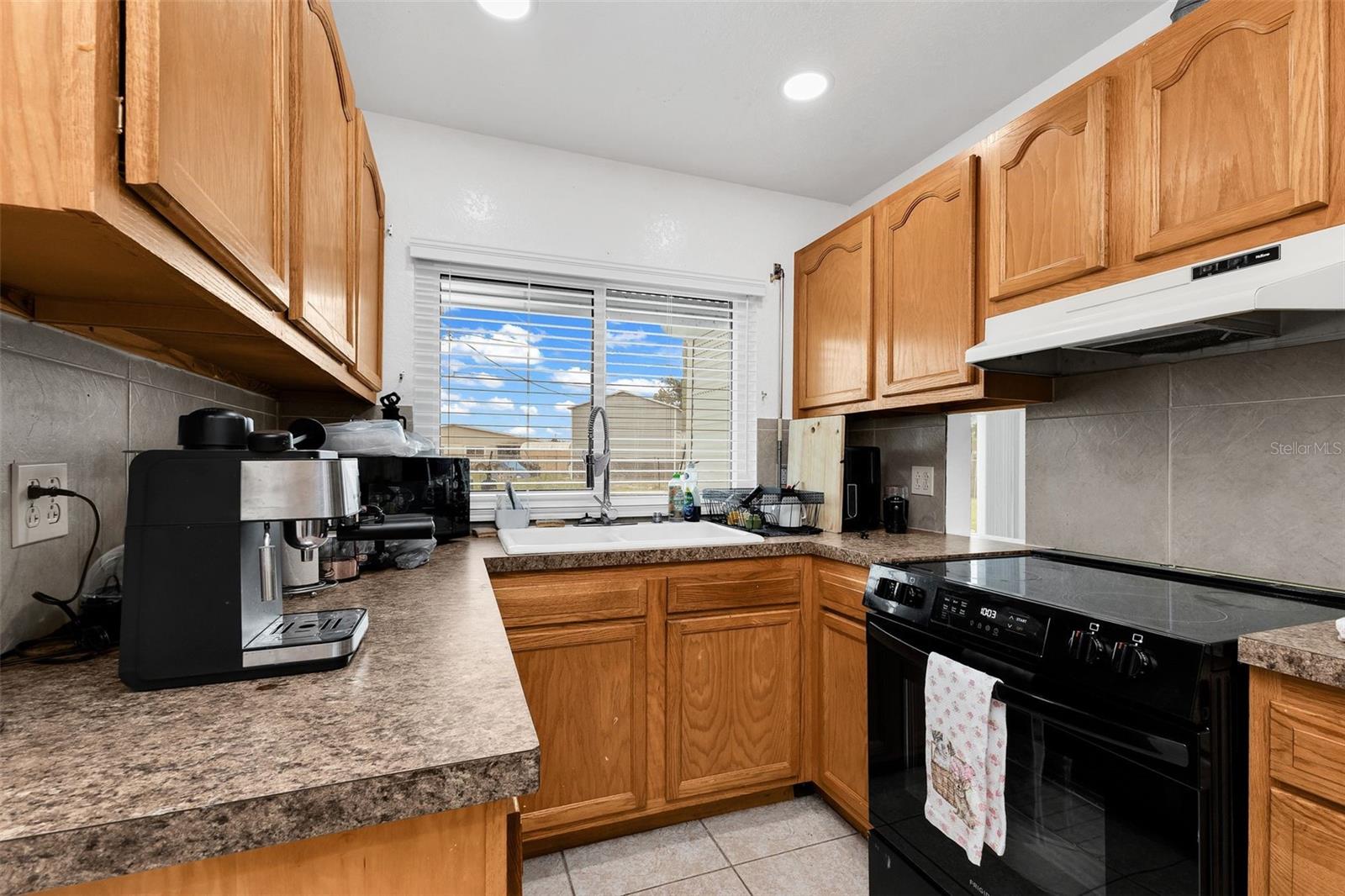 TEE & GRN ESTATES 1ST ADD - Residential