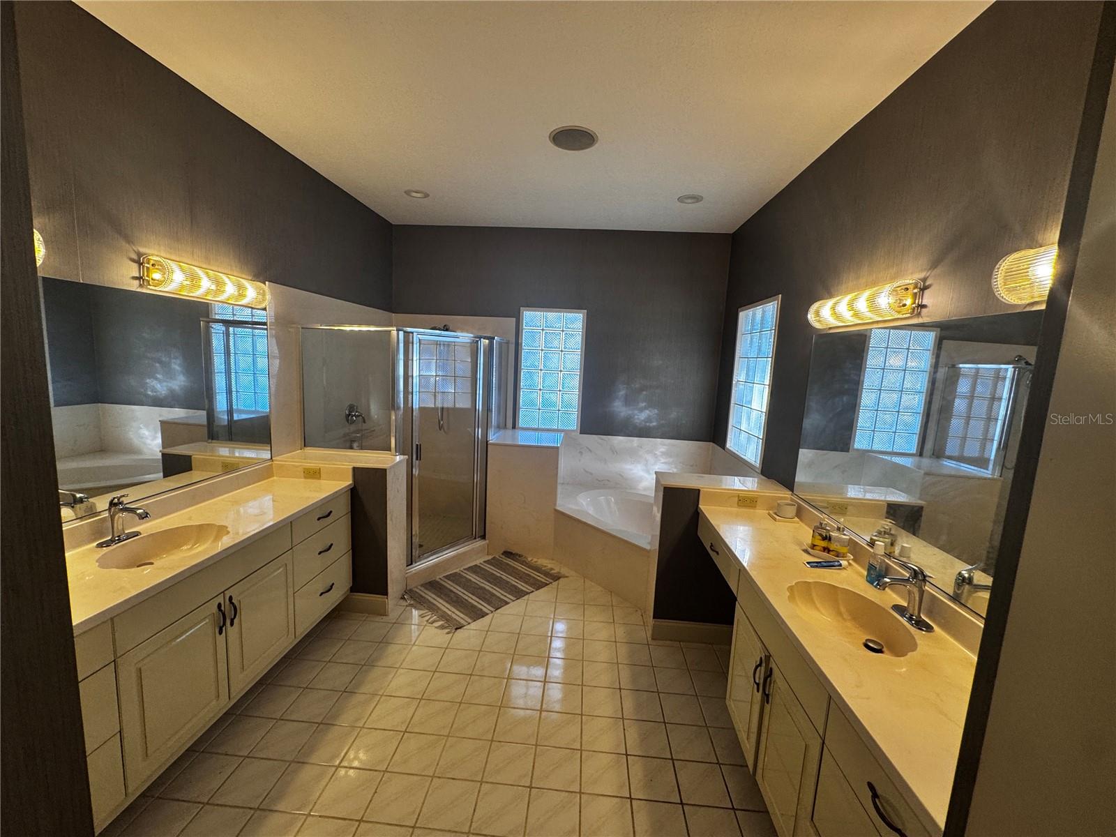 EAGLE TRACE - Residential