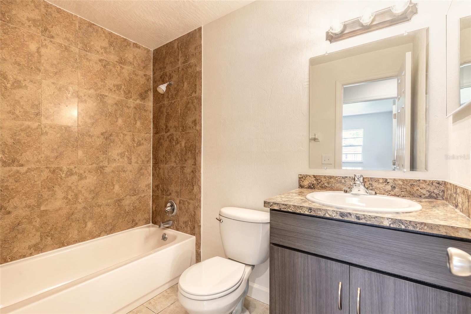 FAIRGLEN UNIT 01 - Residential