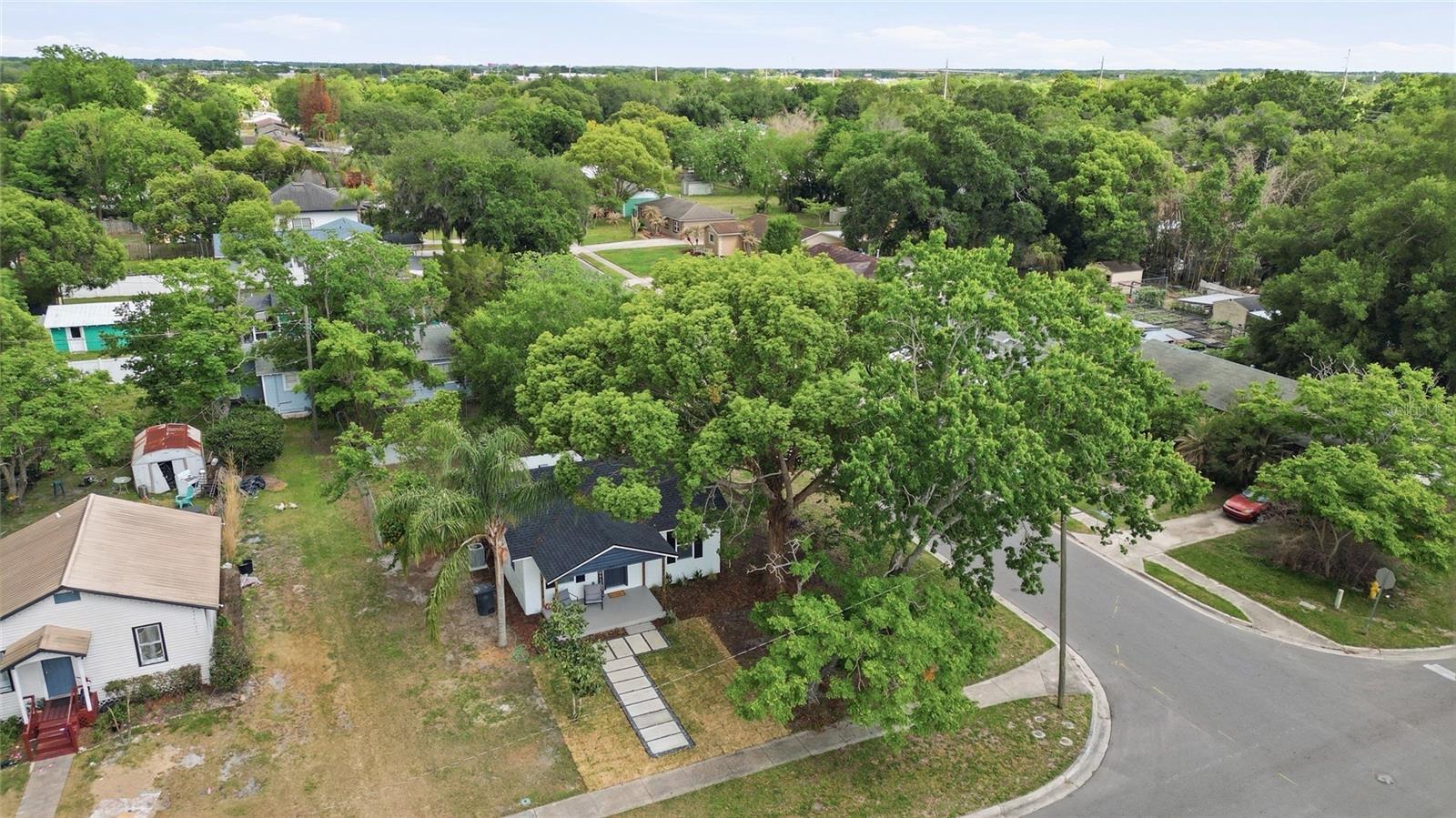 SHADOW LAWN - Residential