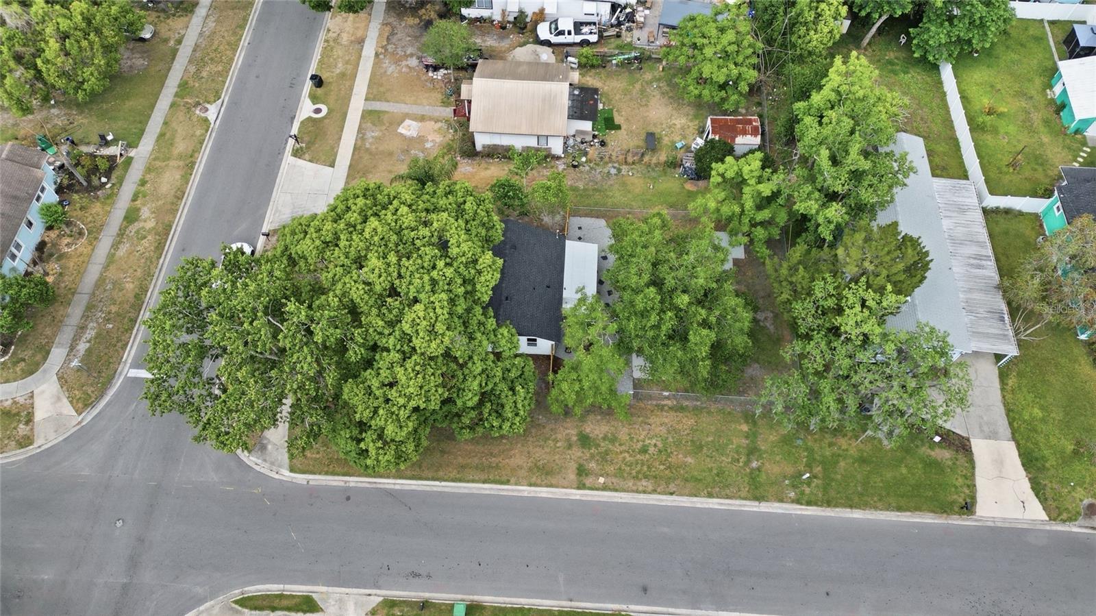 SHADOW LAWN - Residential