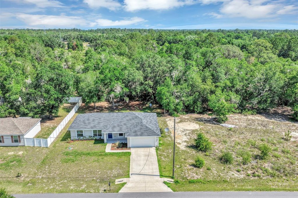 Photo of 5 Locust Radial Circle, Ocala, FL 34472 (MLS # O6407328)