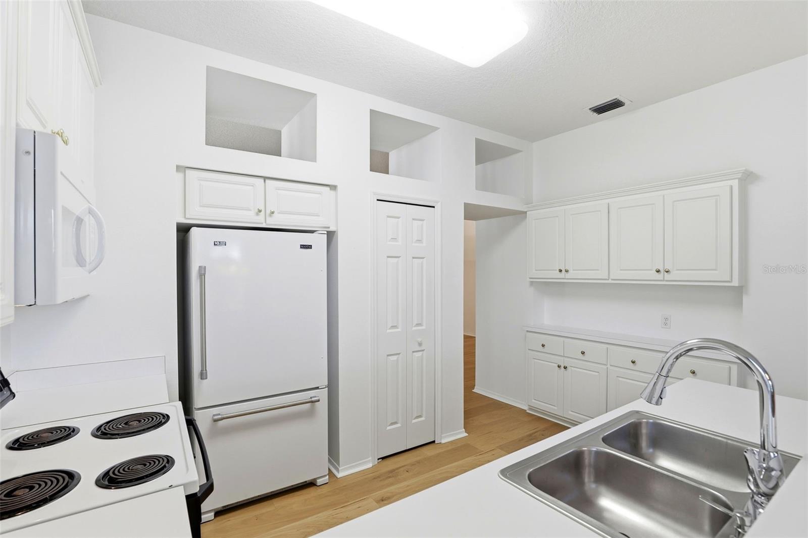 EAGLES WATCH PH 1 - Residential