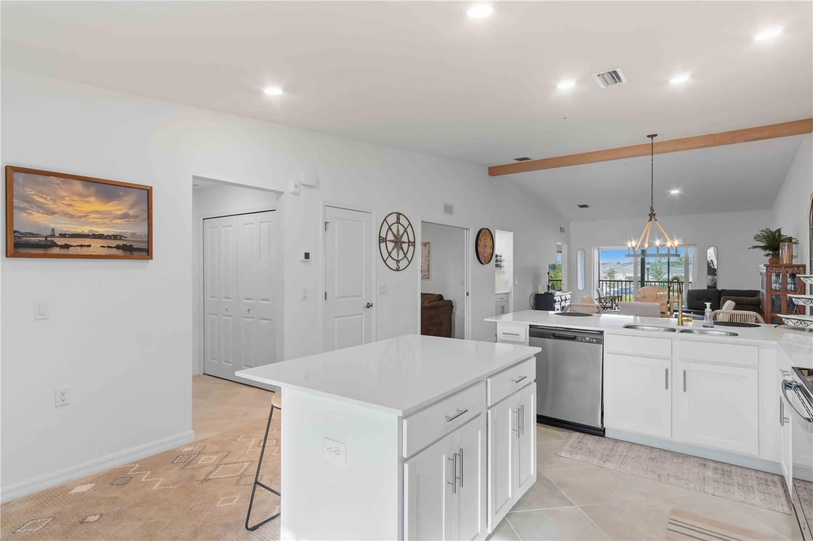 HERITAGE LANDING - Residential