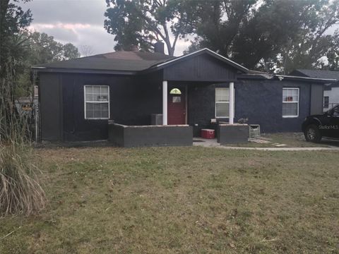 Photo of 3908 W Pine Street, Tampa, FL 33607 (MLS # TB8466382)