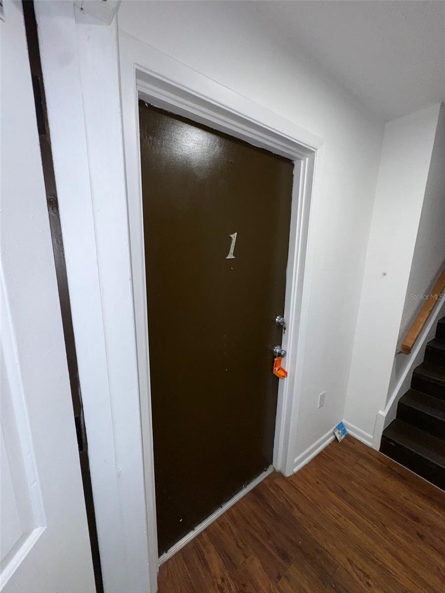 BRIARWOOD APARTMENTS - Residential Lease