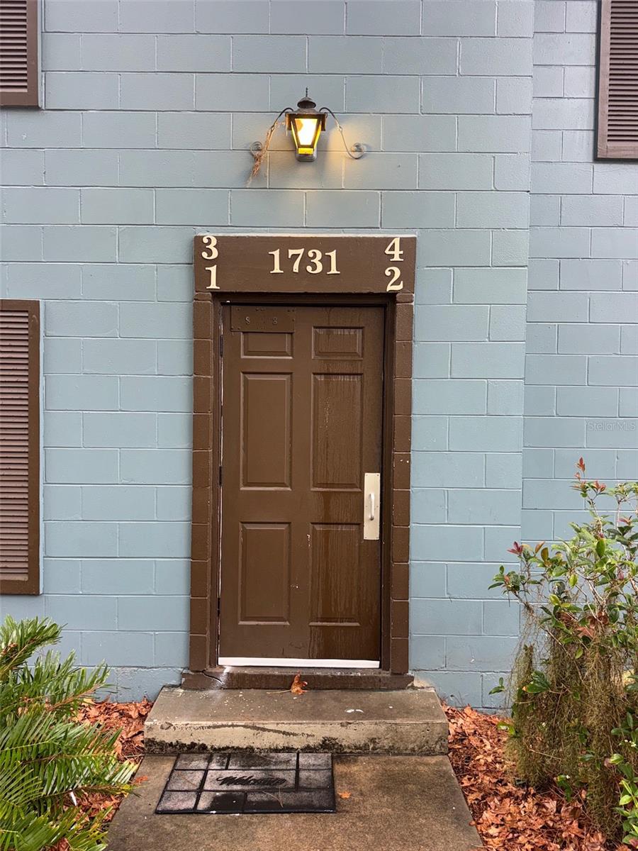 BRIARWOOD APARTMENTS - Residential Lease