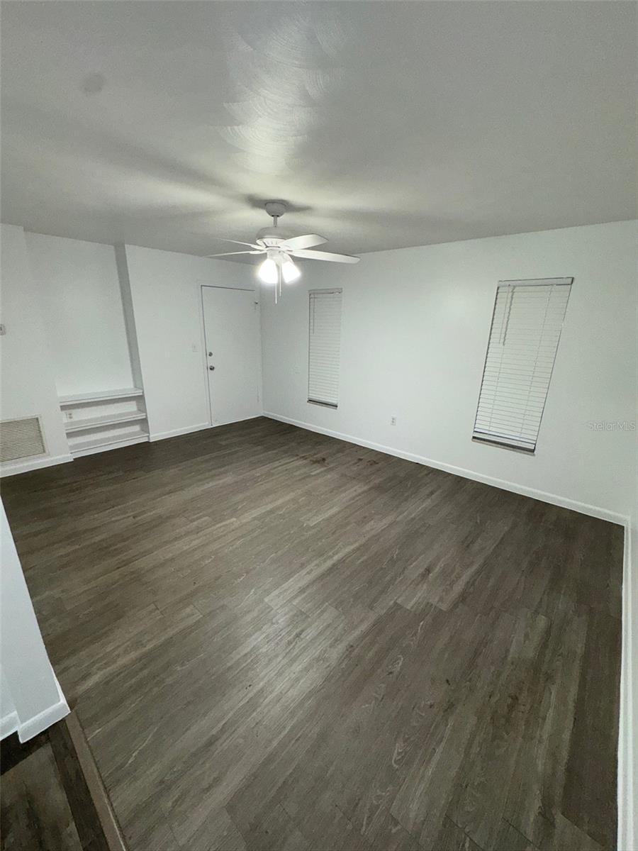 BRIARWOOD APARTMENTS - Residential Lease