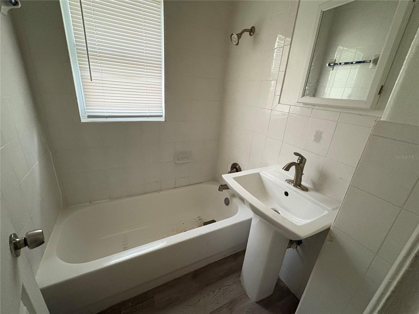 MARSHALL E A - Residential Lease