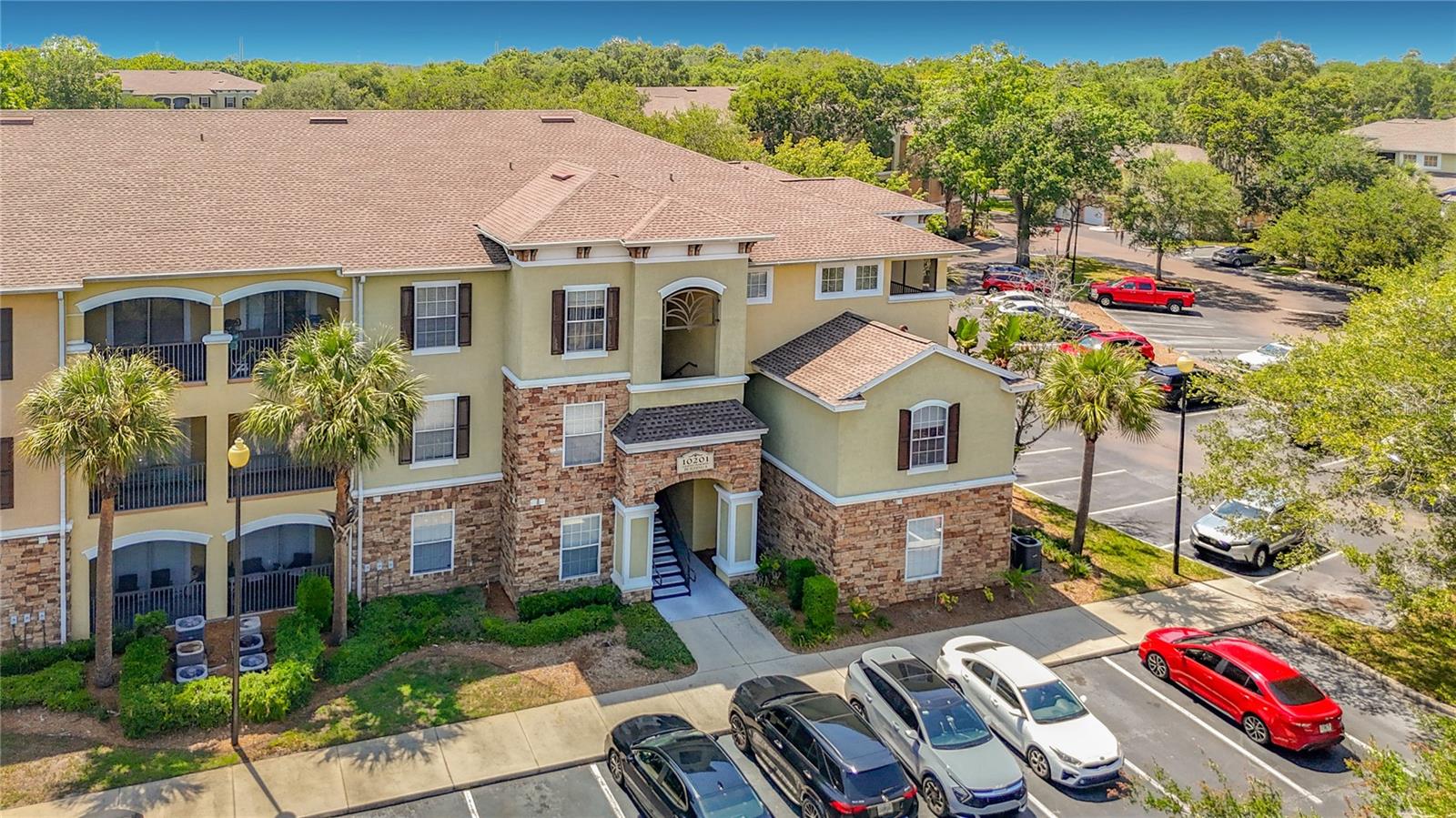 COURTNEY PALMS CONDO - Residential
