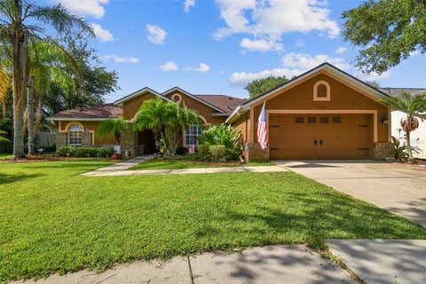 Photo of 16920 Falconridge Road, Lithia, FL 33547 (MLS # TB8529339)